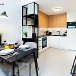 Wonder - Z Widokiem Na Panorame Gor Izerskich *