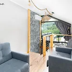 Wonder - Z Widokiem Na Panorame Gor Izerskich