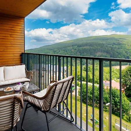 Wonder - Z Widokiem Na Panorame Gor Izerskich *